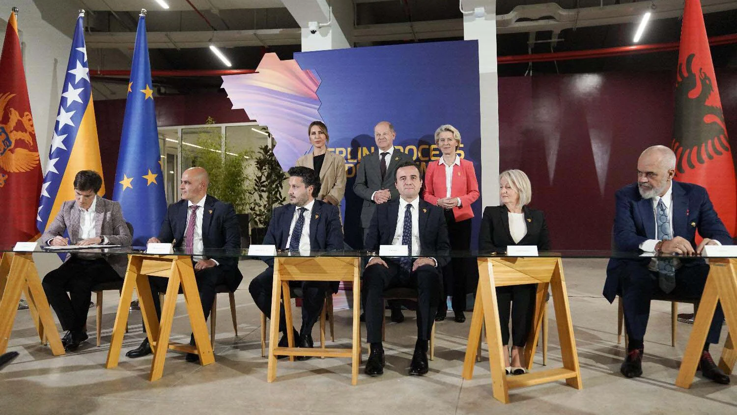 Šta je premijerka Brnabić potpisala na samitu u Tirani