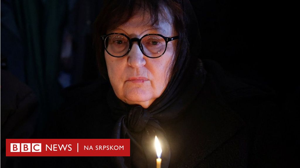„Nećemo te zaboraviti": Hiljade ljudi na sahrani Navaljnog u Moskvi, uz jake policijske snage - BBC News na srpskom