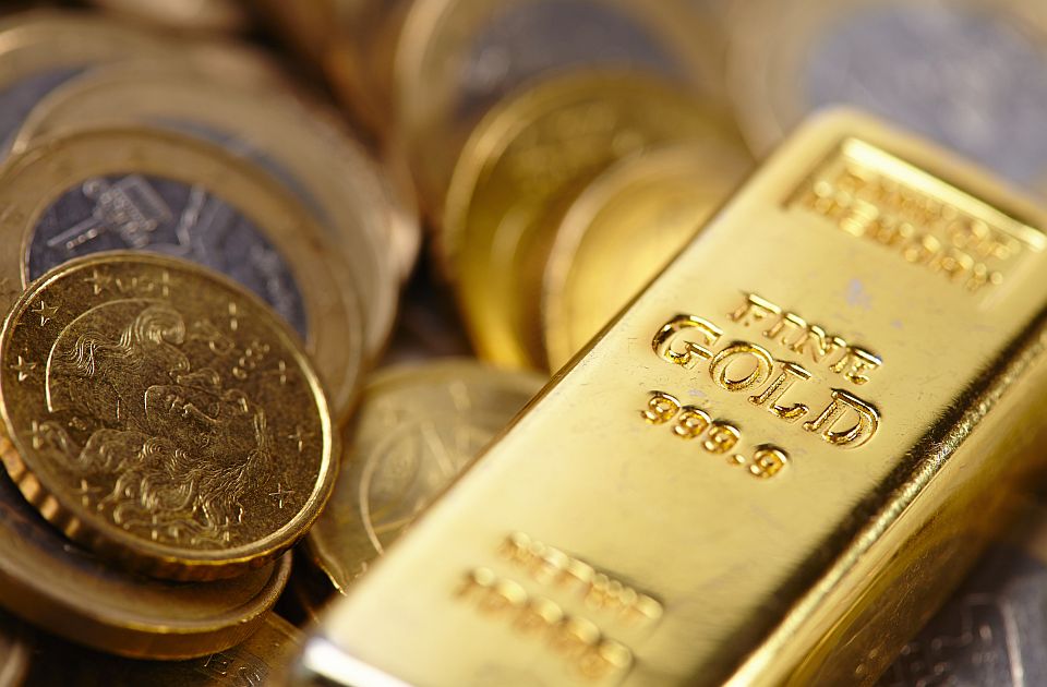 Da li je profitabilno kupiti fizičko zlato?