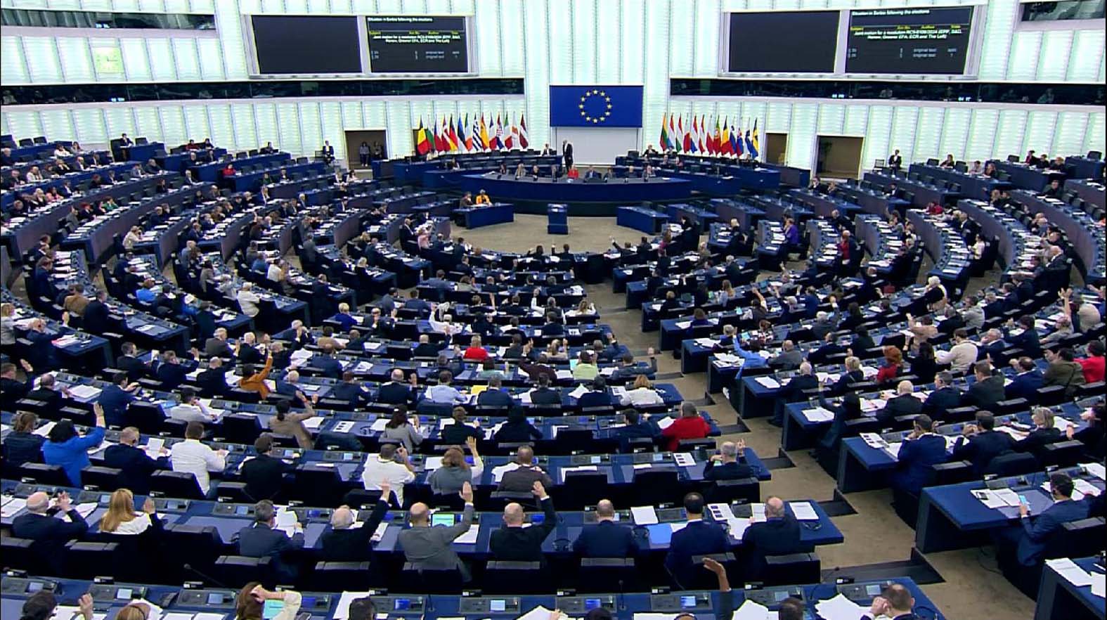 Evropski parlament usvojio odluku o srpskim pasošima
