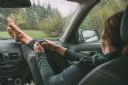 OVO JE ZA MNOGE NAJODVRATNIJE U SAOBRAĆAJU: Manje je poznato da ovakvo ponašanje u autu može da vam IZLOMI NOGE I KIČMU (VIDEO)