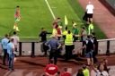 SKANDAL PO ZAVRŠETKU MEČA: Bivši reprezentativac i fudbaler Crvene zvezde udario službeno lice na stadionu Partizana VIDEO