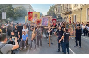U Beogradu održana litija protiv Evroprajda