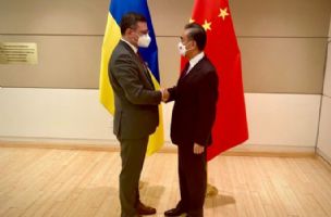 MOSKVI SE NEĆE DOPASTI OVE REČI: Šef kineske diplomatije na sastanku sa ukrajinskim kolegom