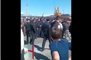 HAOS U DAGESTANU Oni ne žele u rat: Žestoki protesti u siromašnoj ruskoj republici, čula se MITRALJESKA PALJBA (VIDEO)