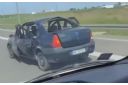 "BOG TE MAZO, GLE KAKO TERA!" Šok prizor na autoputu Beograd-Novi Sad: Šale pljušte na sve strane, ali situacija NIJE NIMALO NAIVNA (VIDEO)