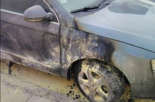 Godinu dana istrage bez rezultata ko je zapalio automobil u dvorištu Piroćanca