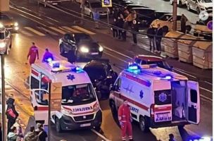 HOROR U CENTRU BEOGRADA: Auto pokosio mladića na pešačkom prelazu, pa se zakucao u zgradu