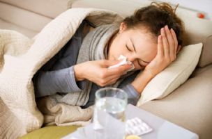 Ovaj virus trenutno i iznenada obara Srbe u krevet: Grip ili korona, tri simptoma dominantna
