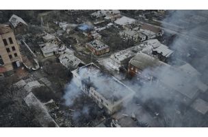 POGLEDAJTE - BAHMUT IZ VAZDUHA: Vagnerovci zauzeli "Azom" - nad gradom u ruševinama samo dim (FOTO)