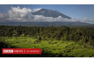 Ruski turista se slikao nag na svetoj planini na Baliju, vlasti ga deportuju - BBC News na srpskom