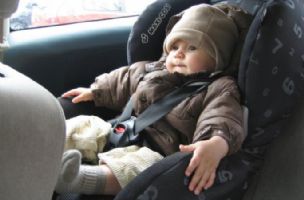 Kako da postavite pravilno dečije sedište u autu: Roditelji uvek izvedu ovaj pogrešni potez