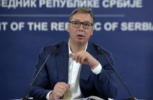 Vučić: Svim penzionerima pored povećanja penzija biće isplaćeno i 20.000 dinara u novembru