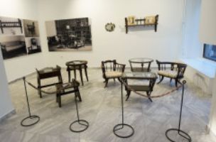 Izložba o umetniku Petru Zariću otvorena u Muzeju primenjene umetnosti