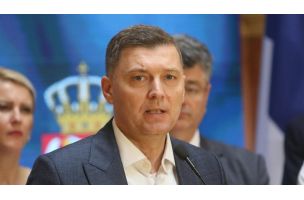 Nebojša Zelenović reagovao na to što je Jovanović Ćuta napustio njegov poslanički klub