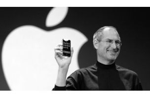 Sećanje na Steve Jobs-a, napustio nas je pre 12 godina