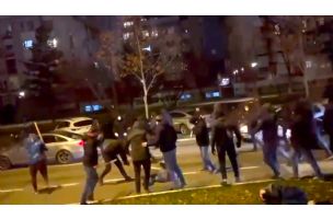 Sačekuša ispred Arene: „Hijene“ pretukle navijače Partizana, MUP traži napadače - Vreme