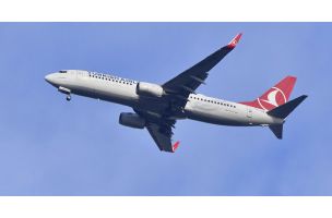 Boeing 737-800 doleteo iz Istanbula do Beograda, ali je odustao od sletanja: Napravio krug pa pokušao opet