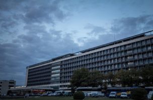 Hotel Jugoslavija čeka novu prodaju: U stečaju zbog kredita kojim je kupljen i kakve veze s tim ima predsednik KK Partizan