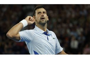 „Još jedan unuk Nikole Tesle“: Nova fotka našeg tenisera je zapalila mreže, što je ok, osim što na njoj nije Novak Đoković