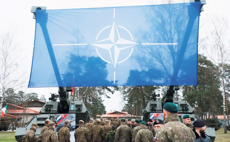 Ма­ђа­ри уве­ре­ни да НА­ТО при­пре­ма ин­тер­вен­ци­ју у Укра­ји­ни