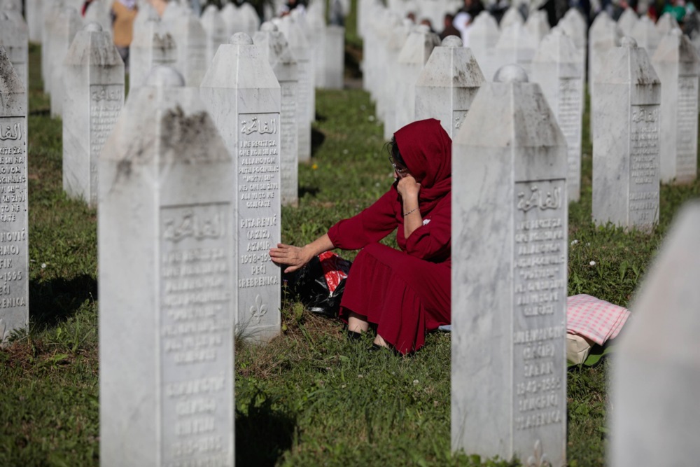 Zašto je odgođeno glasanje o Rezoluciji o genocidu u Srebrenici?