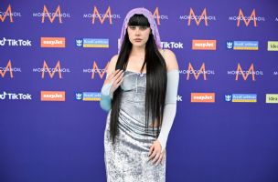 Teya Dora prošetala „tirkiznim tepihom“, zvanično otvorena Pesma Evrovizije