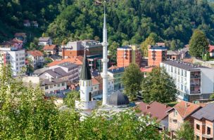 Život u Srebrenici u senci rezolucije: Mediji u RS najavili nerede na Uskrs, policija na ulicama