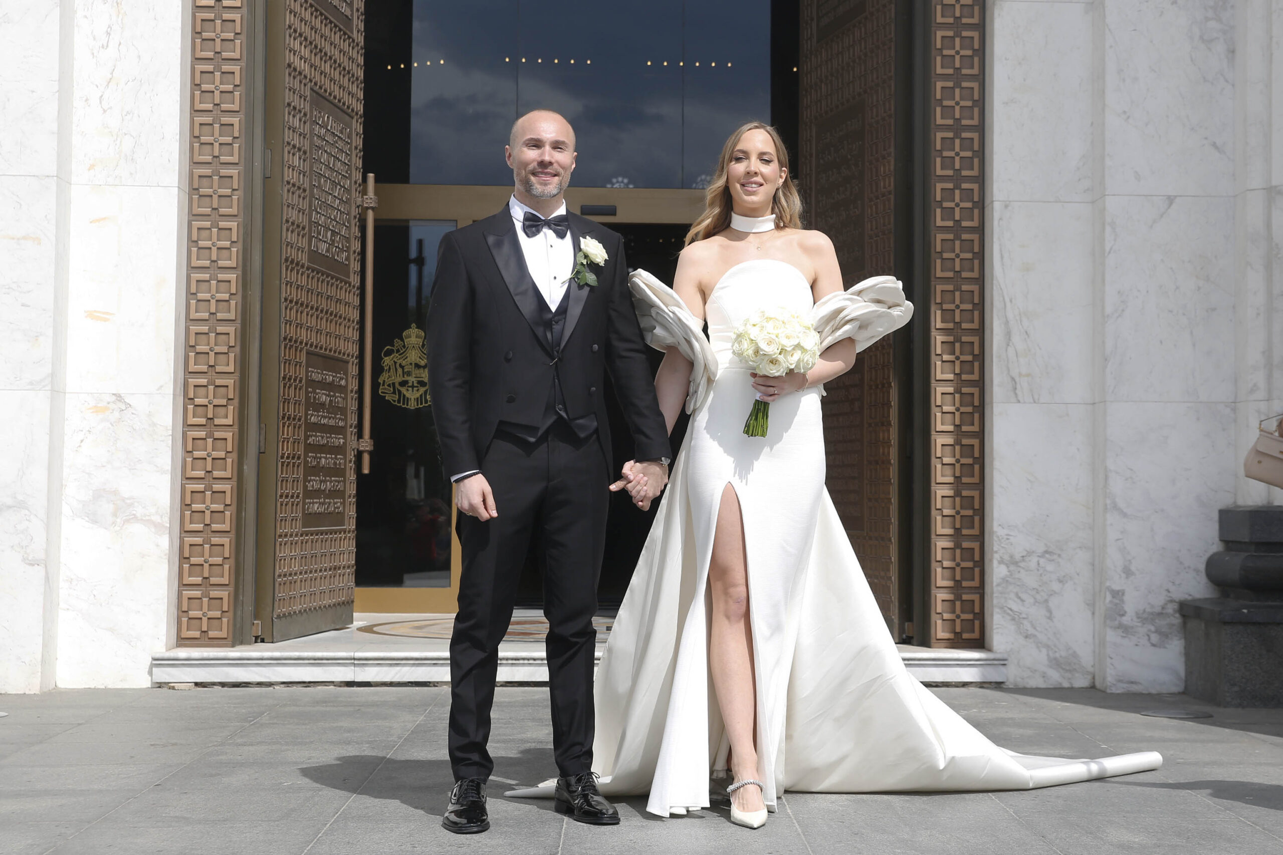 "Burme su kupljene u Milanu": Aleksandar Sofronijević podelio prve utiske nakon venčanja - "Srećan sam što sam našao srodnu dušu" VIDEO