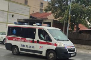 Muškarac poginuo nakon pada sa sedmog sprata zgrade u Nišu